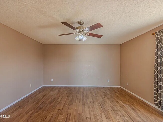 Building Photo - 6088 Los Siglos Dr