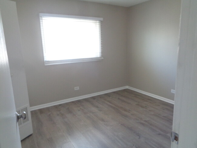 Building Photo - 12026 S Kildare Ave