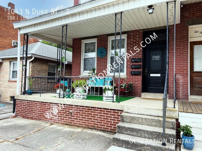 Building Photo - 1043 N Duke St