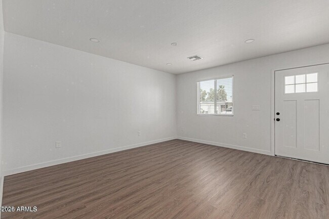 Building Photo - 656 S 97th Pl