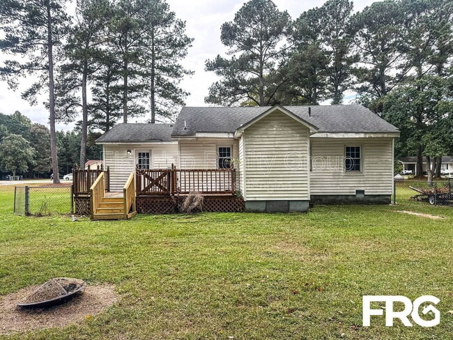 Building Photo - 2310 N Beston Rd