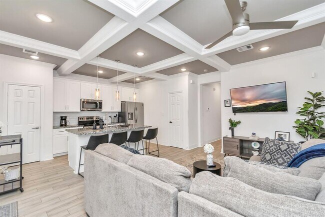 Building Photo - 4506 Aledo St