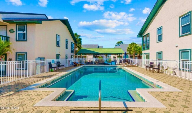 Building Photo - 7813 N Lagoon Dr