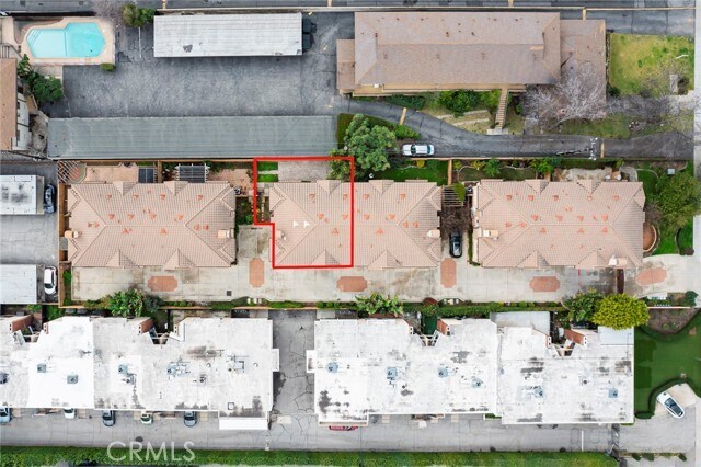 Building Photo - 1018 W Huntington Dr