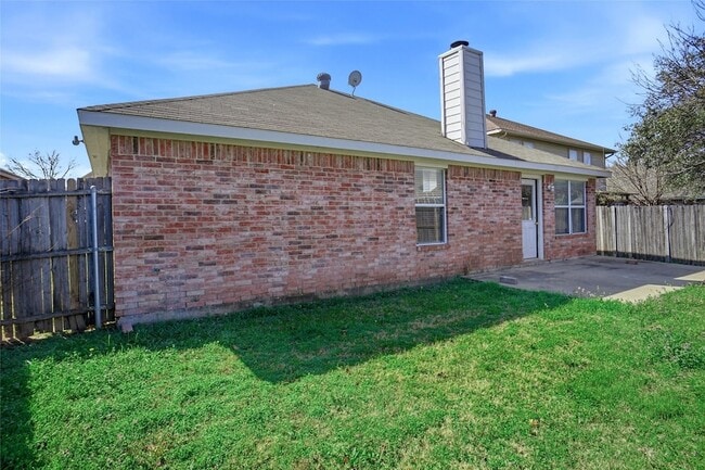 Building Photo - 5517 Timber Ridge Ct