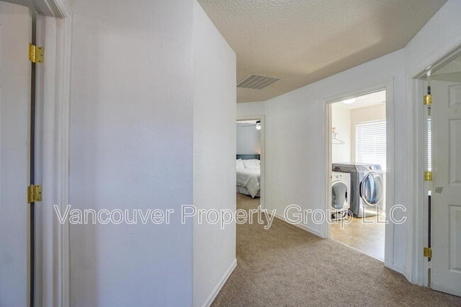 Building Photo - 304 NW 96th St