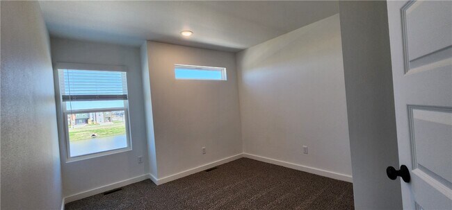 Building Photo - 1091 Kentucky Ave