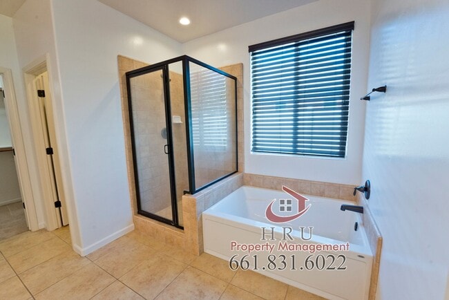 Building Photo - Highgate Community 3 bedroom -2 bath