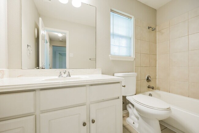 Building Photo - 5117 Foard St