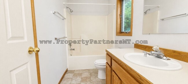 Building Photo - 513 N 19th Ave