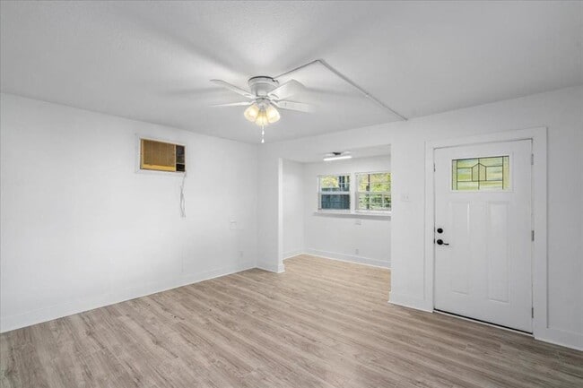 Building Photo - 3207 Burleson Rd