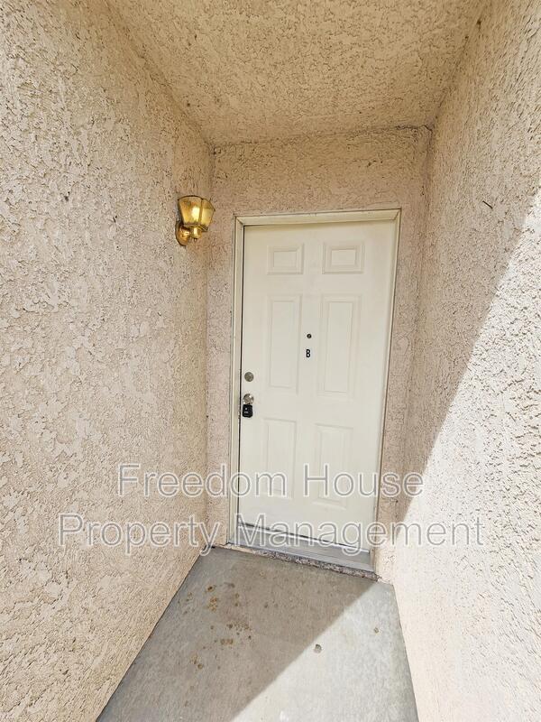 Building Photo - 561 Bourbon St