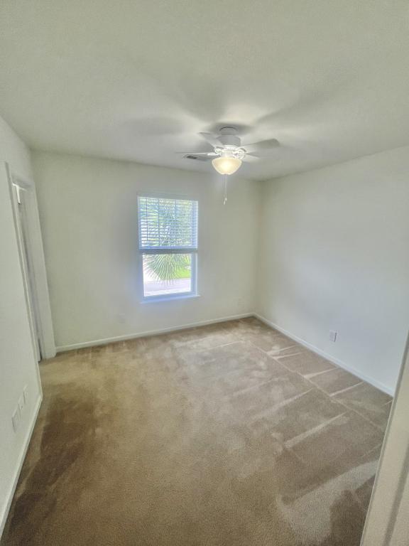 Building Photo - 425 Tiburon Dr