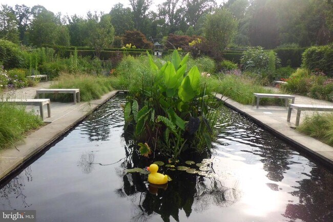 Building Photo - 3808 Delano St