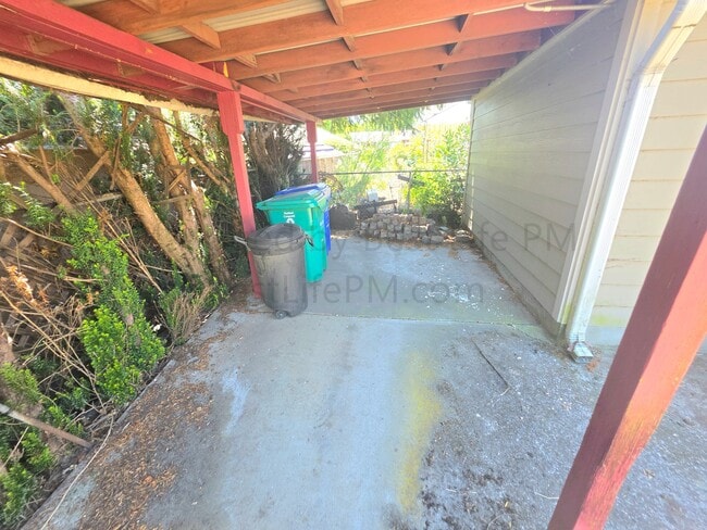 Building Photo - 4526 NE 77th Ave
