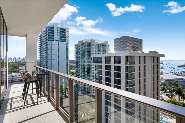 Building Photo - 2678 Tigertail Ave