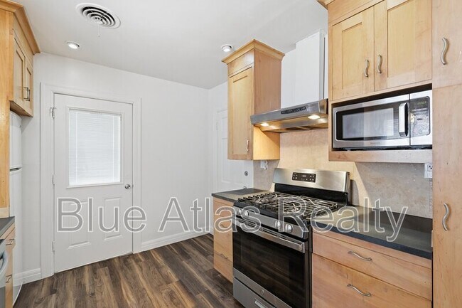 Building Photo - 2112 Ederville Rd