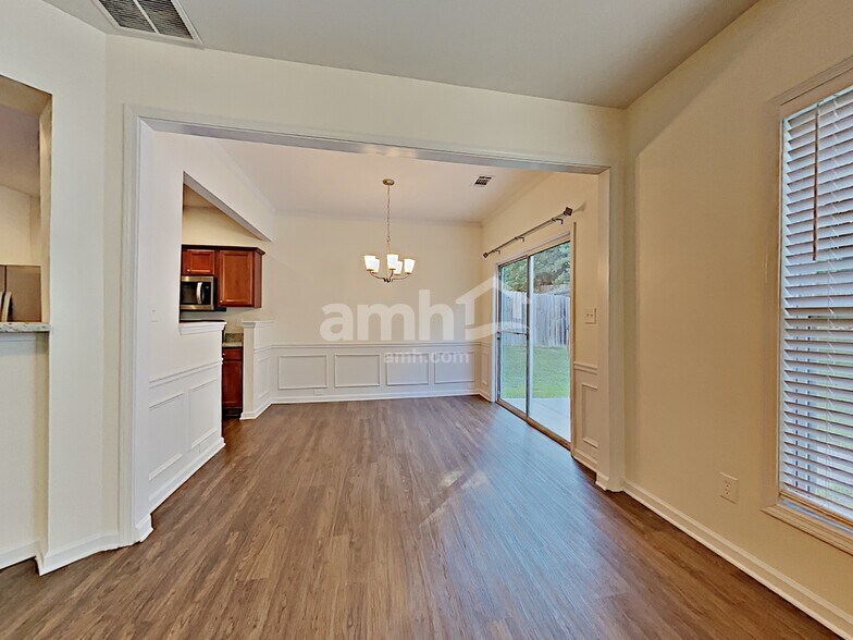 Building Photo - 2972 Briaroak Dr