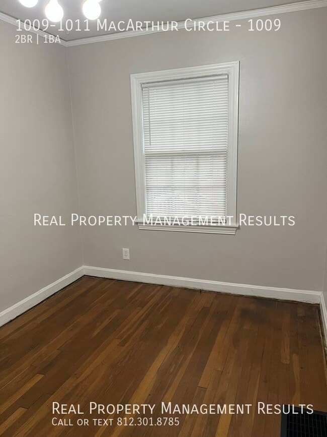 Building Photo - 1009-1011 MacArthur Circle-1009