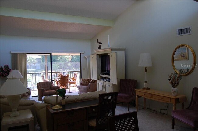 Building Photo - 1531 Clower Creek Dr