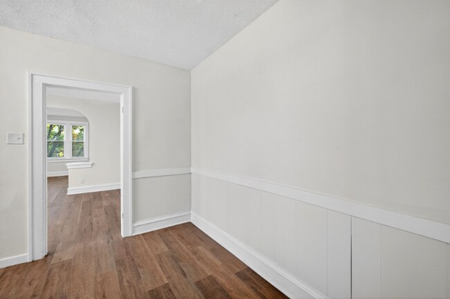 Building Photo - 5803 S Kings Highway Blvd