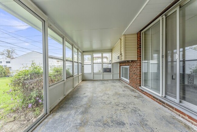Building Photo - 14208 Sheldon Blvd