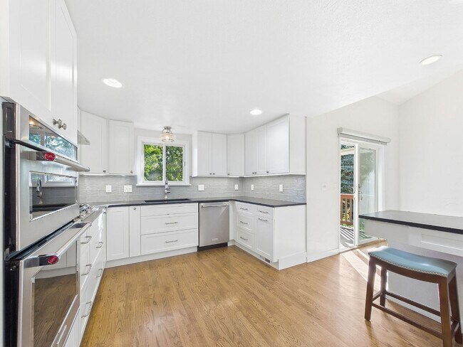 Building Photo - 6213 S Galena Way