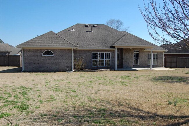 Building Photo - 108 Crenshaw Ct