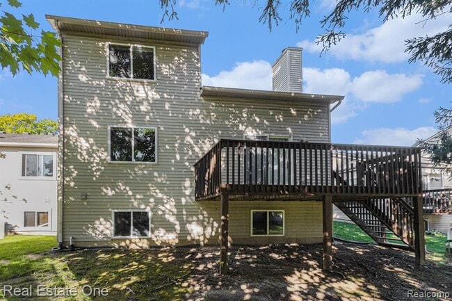 Building Photo - 2471 Woodcliff Trail