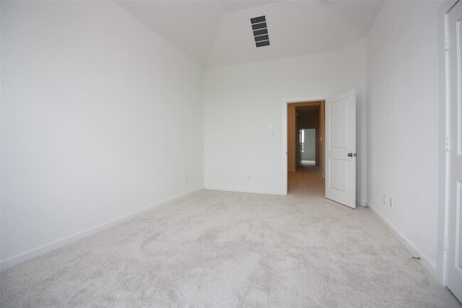 Building Photo - 6527 Scarlet Pond Ln