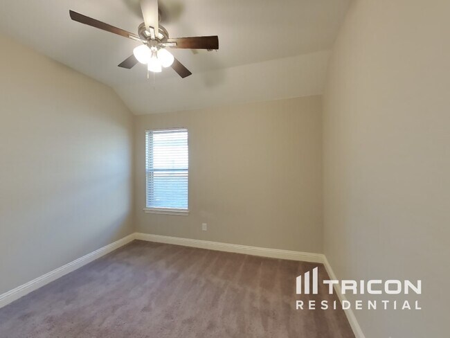 Building Photo - 4240 Calla Dr