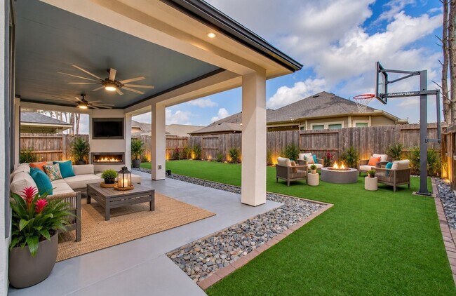 Building Photo - 12935 Northpointe Bend Dr