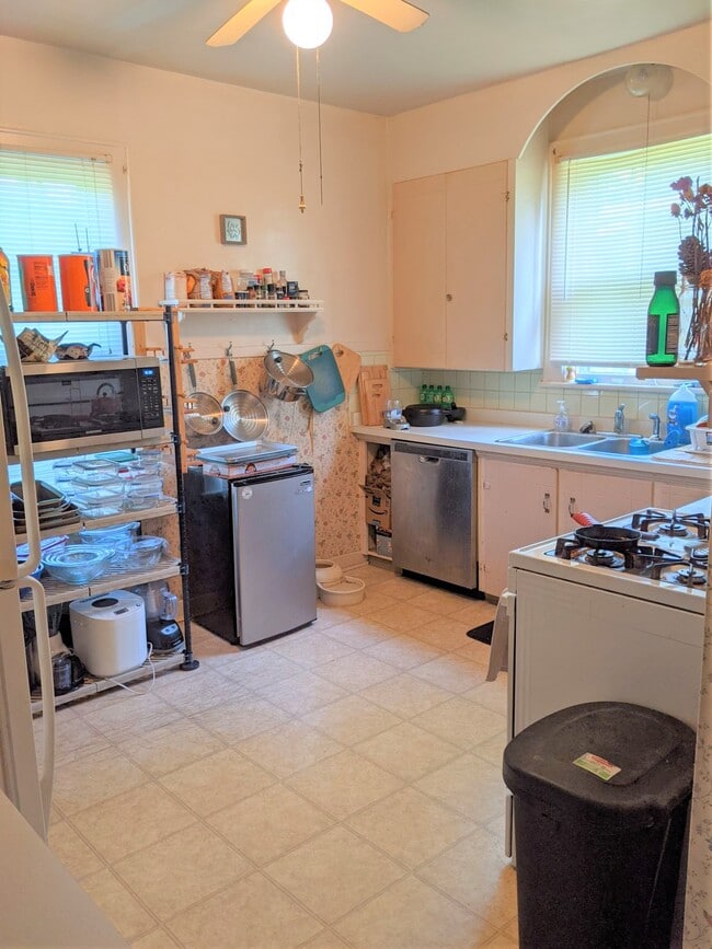 Building Photo - 25 Hudson Ave