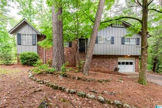 Building Photo - 1421 Brewster Cir