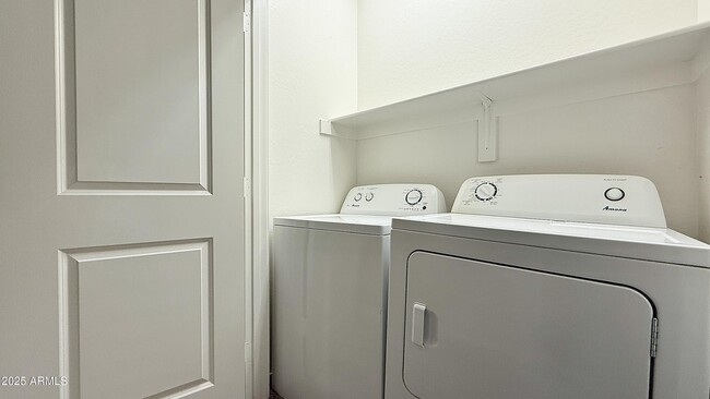 Building Photo - 7323 E Belleview St