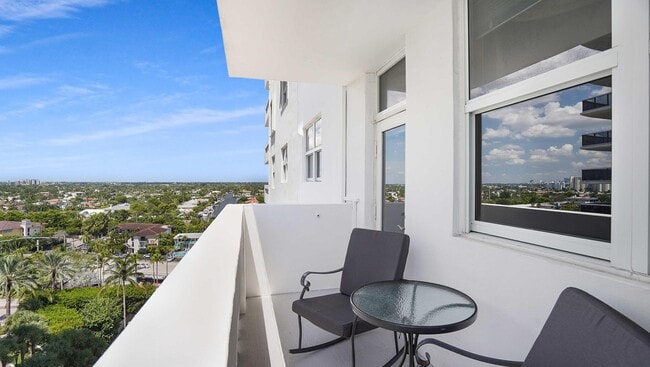 Building Photo - 4250 Galt Ocean Dr