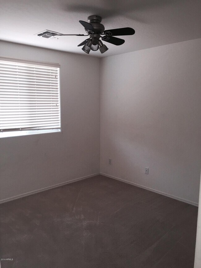 Building Photo - 15346 W Laurel Ln