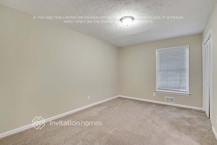 Building Photo - 6236 Shallow Creek Ln