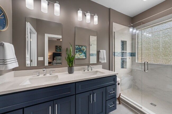 Building Photo - Charming Craftsman Home in the Heart of Apex | Renovated Kitchen, Fenced Yard, Garage & Lawn Care...