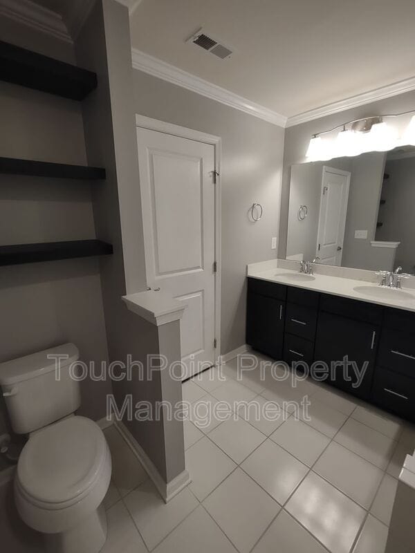 Building Photo - 4073 Zilker Park Dr