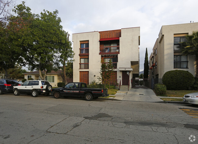 Building Photo - 429 W Lomita Ave