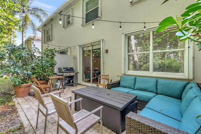 Building Photo - 16089 Poppy Seed Cir