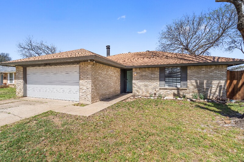 Primary Photo - 2804 S Meadow Dr