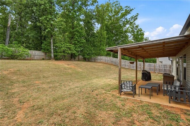 Building Photo - 612 Stevens Pl