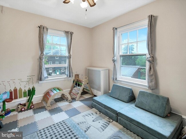 Building Photo - 3 Bells Mill Rd