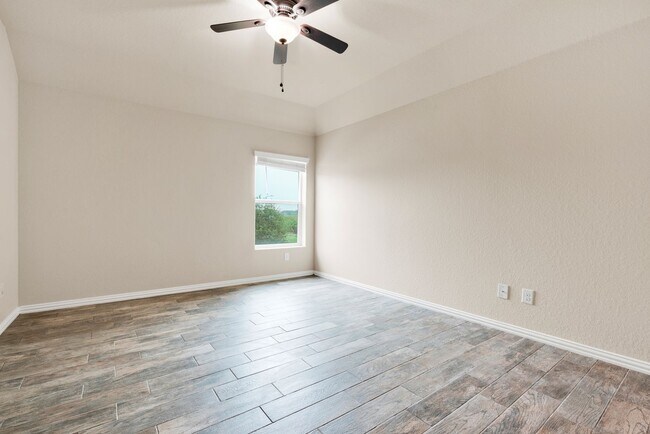 Building Photo - Spacious 5-Bedroom Beauty in Estonia –  with Community Perks!