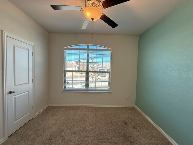 Building Photo - 783 Bayberry Ln