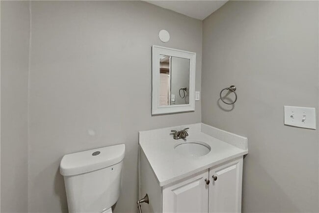 Building Photo - 1707 Hickory Grove Trail NW
