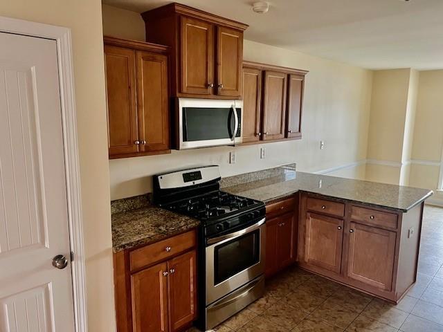 Building Photo - 9030 Dawes Oak Dr