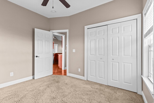 Building Photo - 301 Antioch Rd